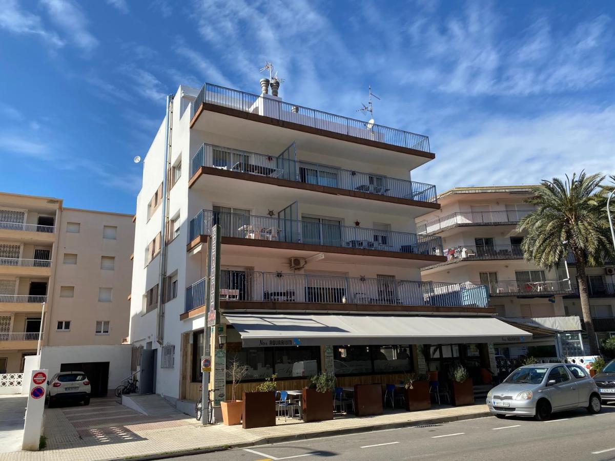 Apartamentos Aquarium. 150 Metros Playa. Roses Dış mekan fotoğraf