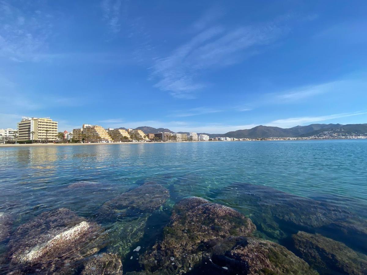 Apartamentos Aquarium. 150 Metros Playa. Roses Dış mekan fotoğraf