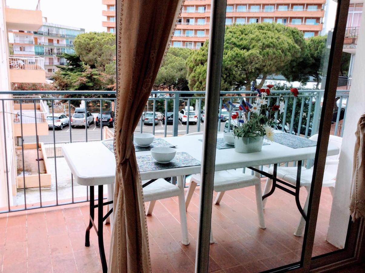 Apartamentos Aquarium. 150 Metros Playa. Roses Dış mekan fotoğraf